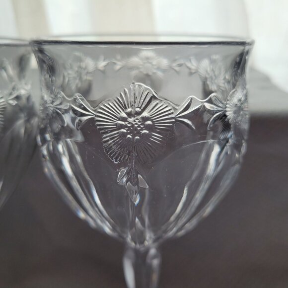 Vintage Clear Crystal Floral Embossed Wine Glass Set Of 2 - Picture 3 of 6